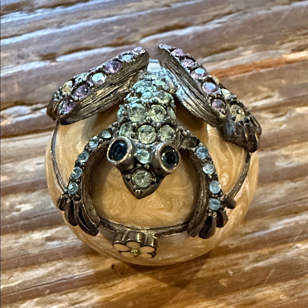 Jay Strongwater Frog with Swarovski Crystals on round enameled mini trinket box